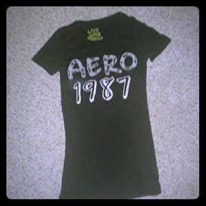 AERO black tee
